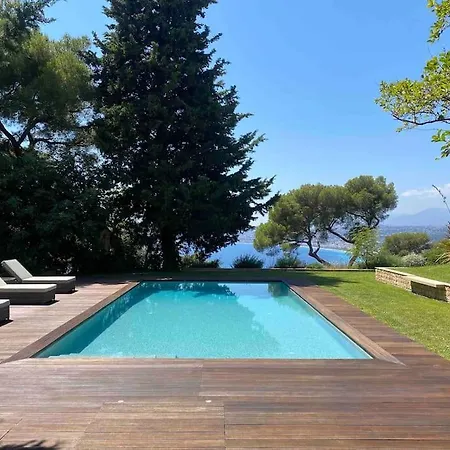 Villa Seniff In Nice