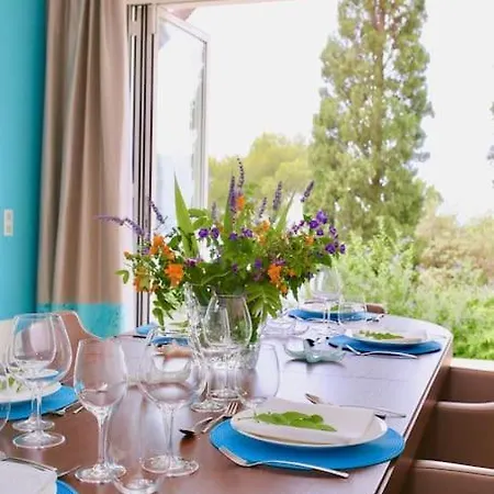 Seniff In Villa Nice